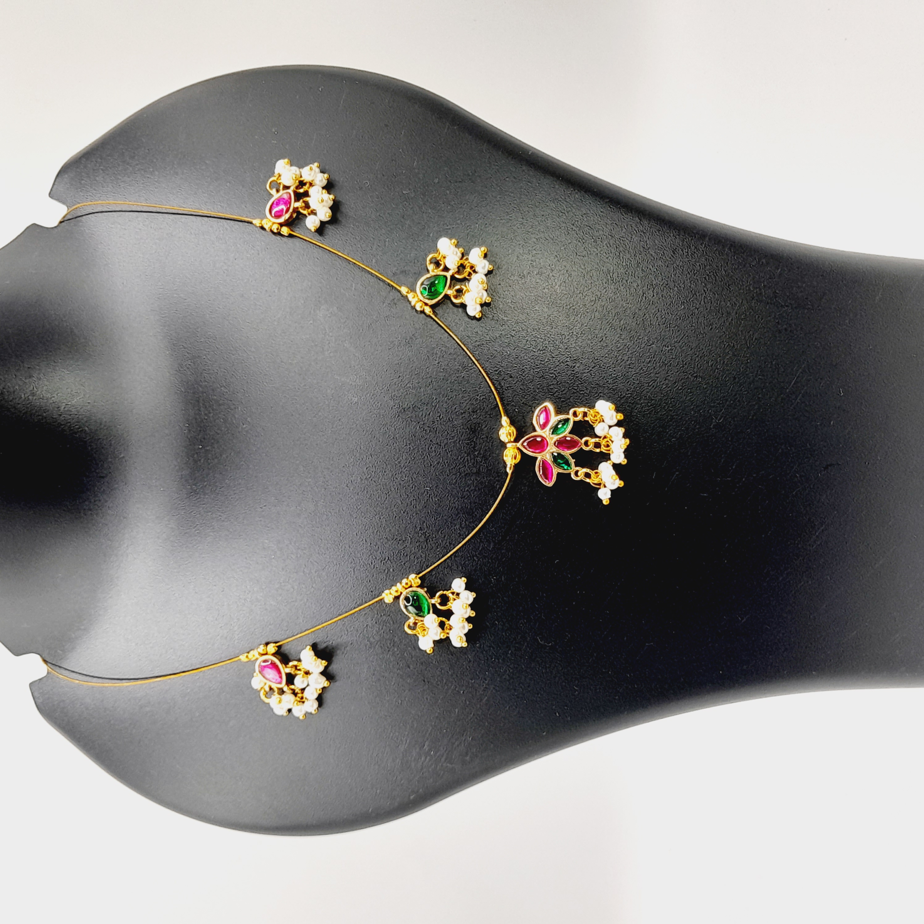 Jadau Invisible Chain – Multi-Charm Flower - view 2