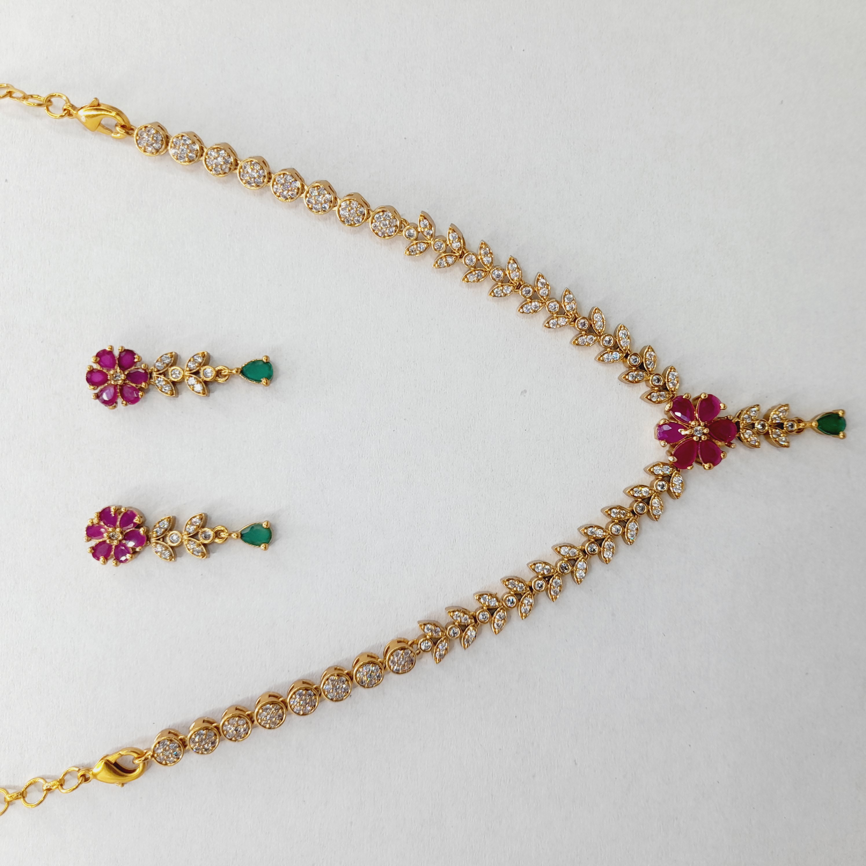  Traditional necklace set featuring floral ruby stones - view 4